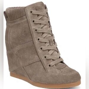 Veronica Beard Elissa Suede Wedge Booties NEW CONDITION IN BOX